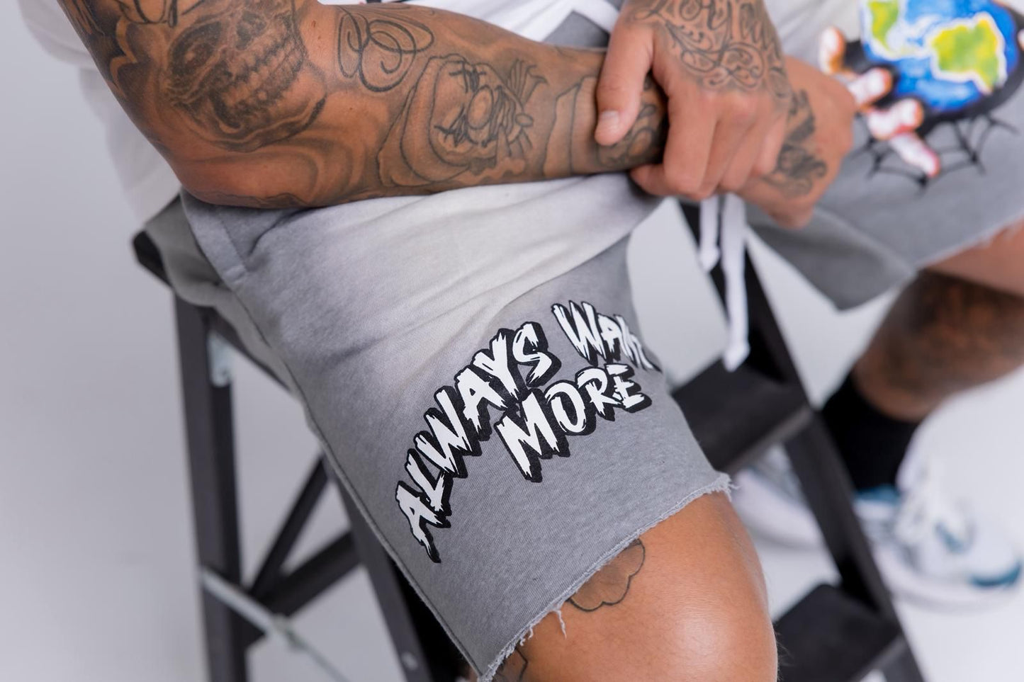 AWM  The world is yours SET (Grey)